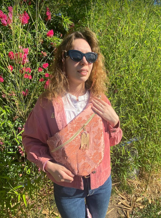 Sac banane jacquard fleuris vieux rose