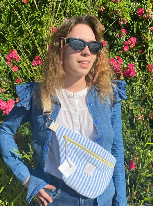 Sac banane à rayures bleu clair
