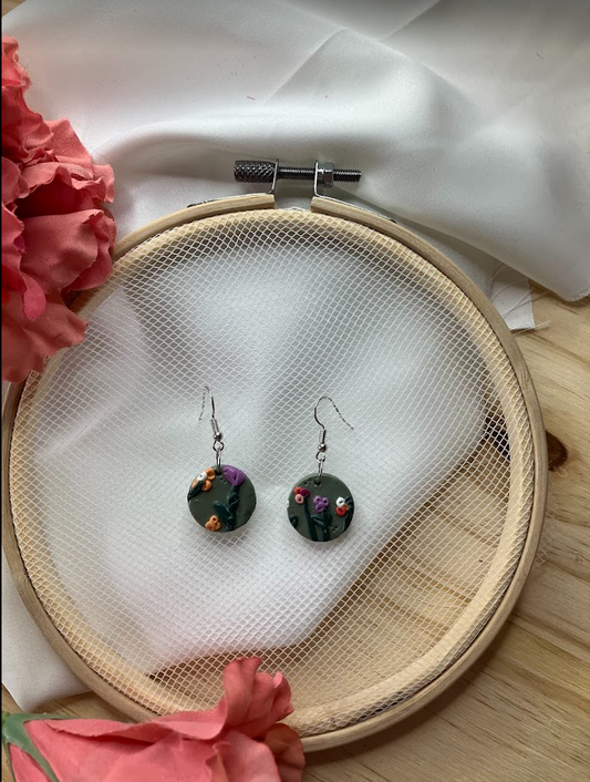 Boucles d'oreilles puces naturelles